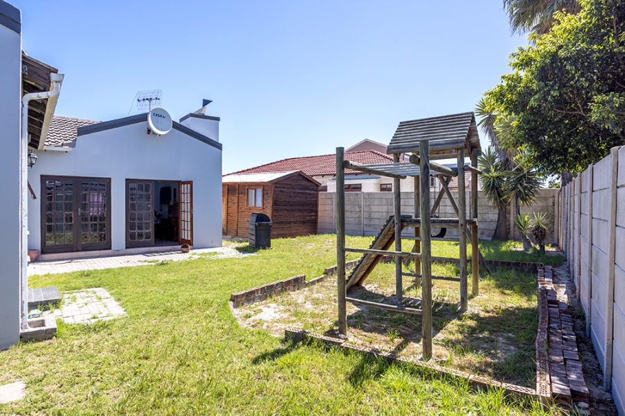 3 Bedroom Property for Sale in Parklands Western Cape